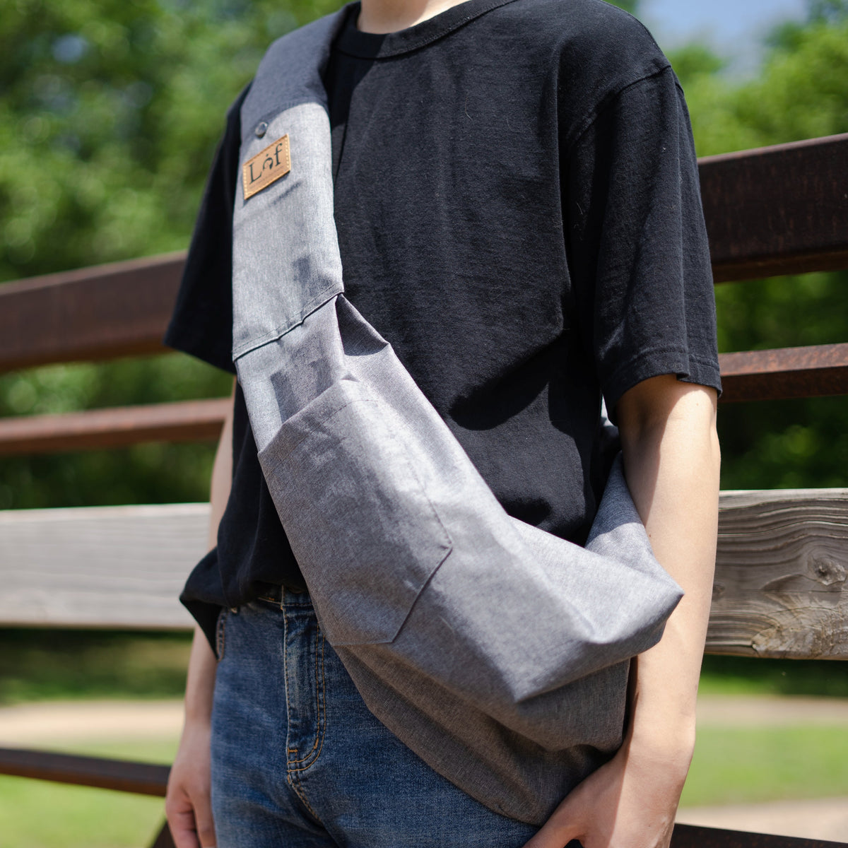 Comfortable Hands-Free Pet Sling Carrier
