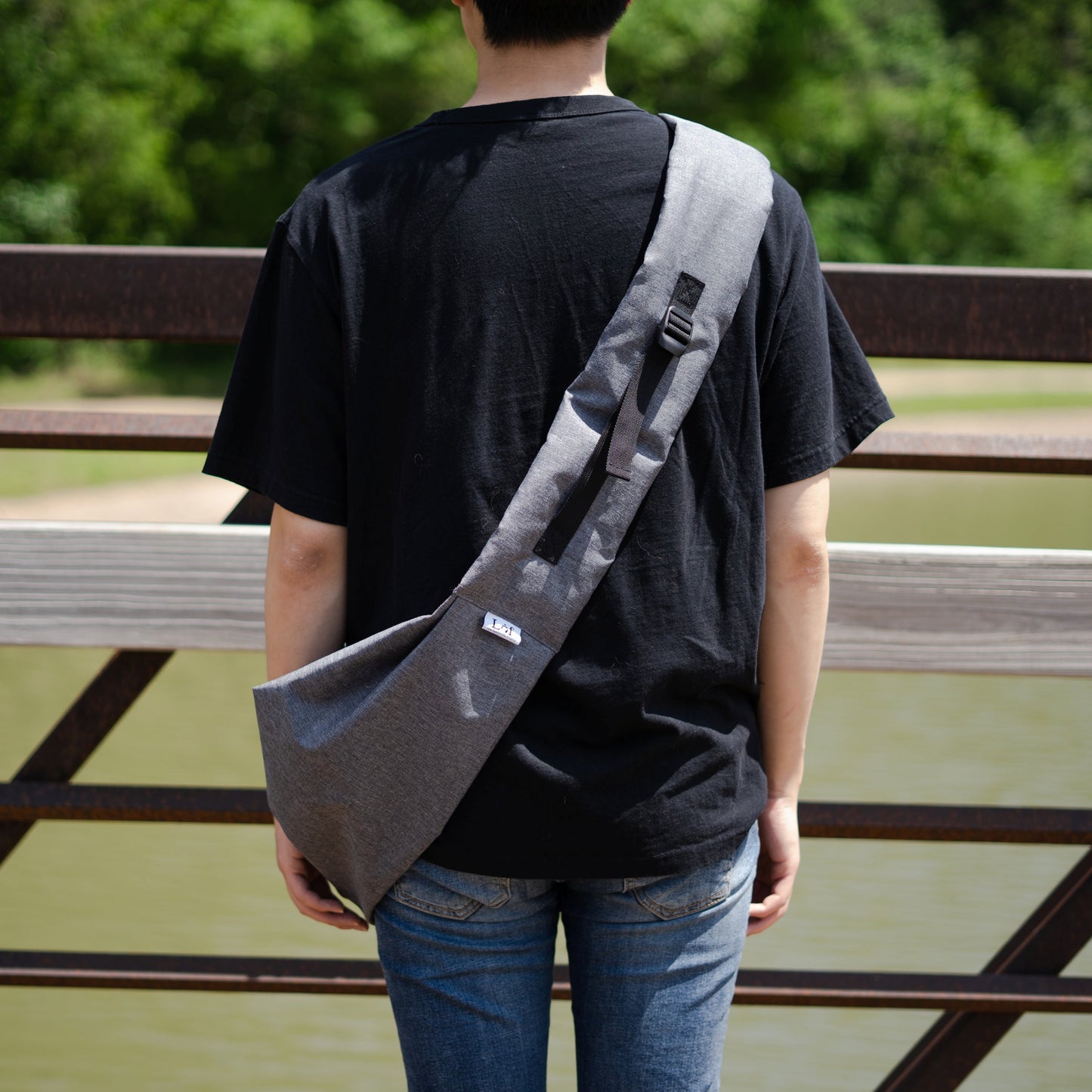 Comfortable Hands-Free Pet Sling Carrier